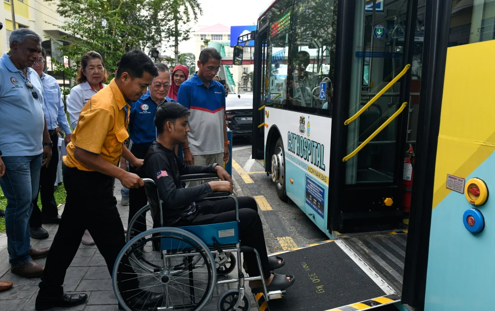 malay-mail-hospital-shuttle