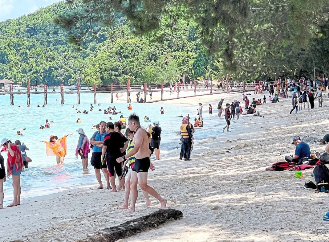 resort-hotels-surge-2026