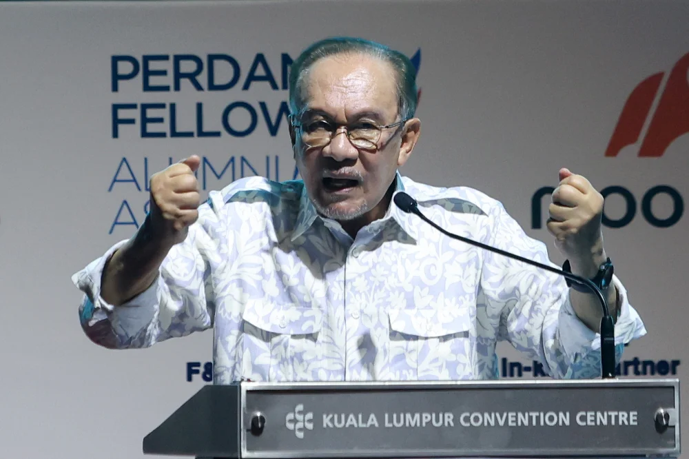 source-mm-anwar-budget-students